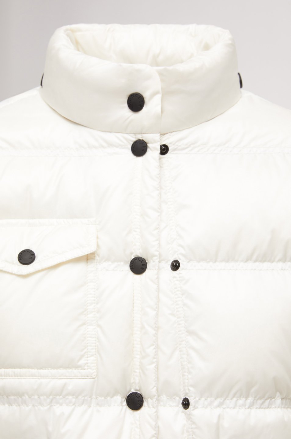 Moncler Outerwear for Women 19